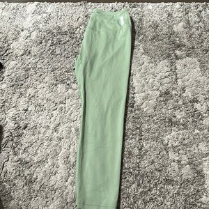 GYMSHARK CROPPED LEGGINGS